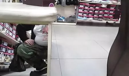 Pirang seksi dengan video xxx japan selingkuh pantat Karla Kush mendapat ayam naik